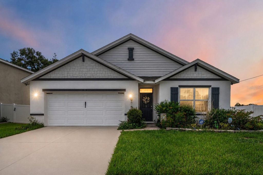 Photo of 1702 Johnson Pointe Drive, Plant City, FL 33566 (MLS # TB8526415)