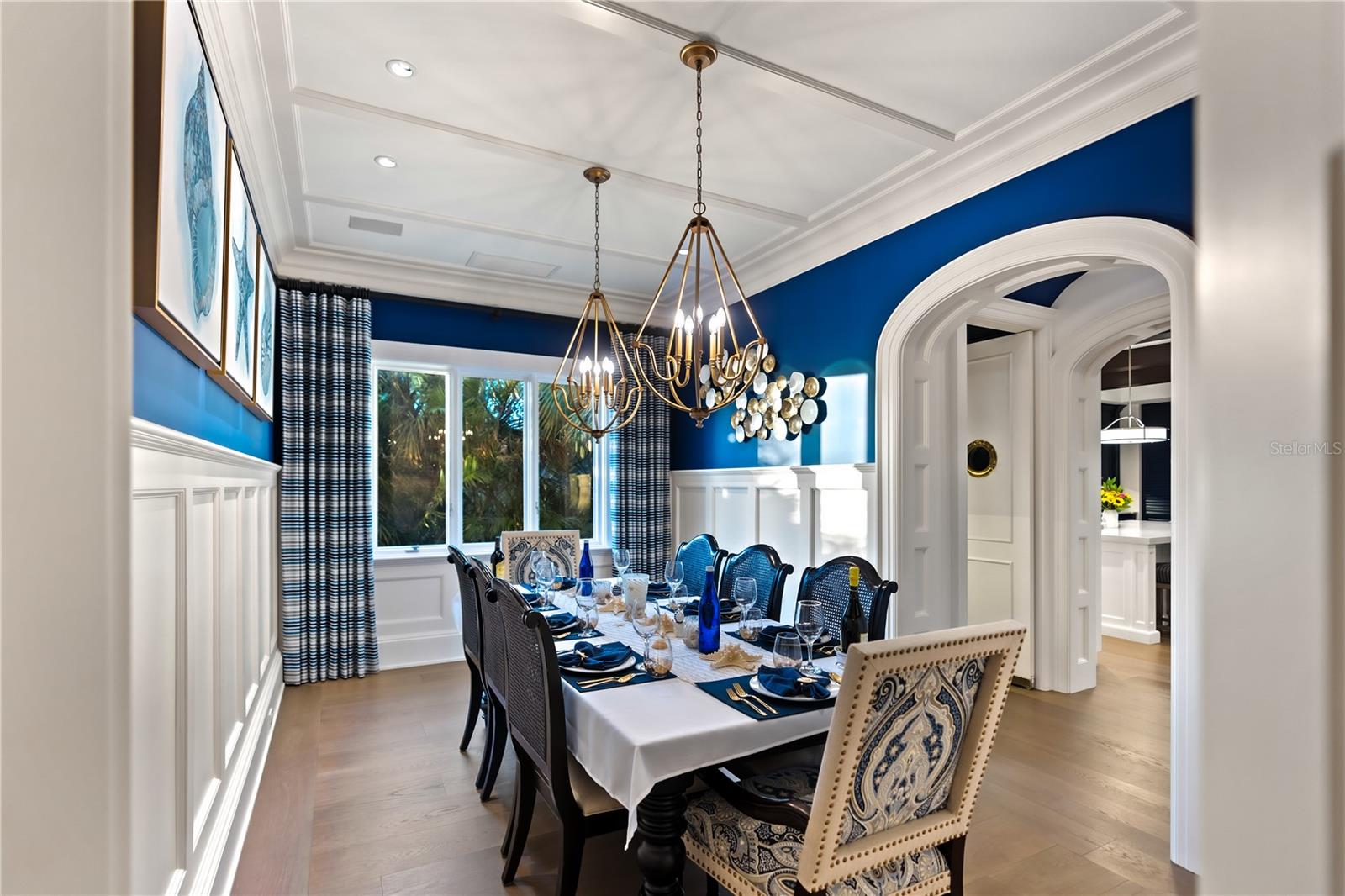 BAY ISLAND SHORES - Residential