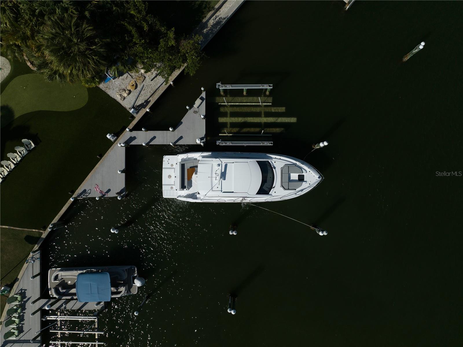 BAY ISLAND SHORES - Residential