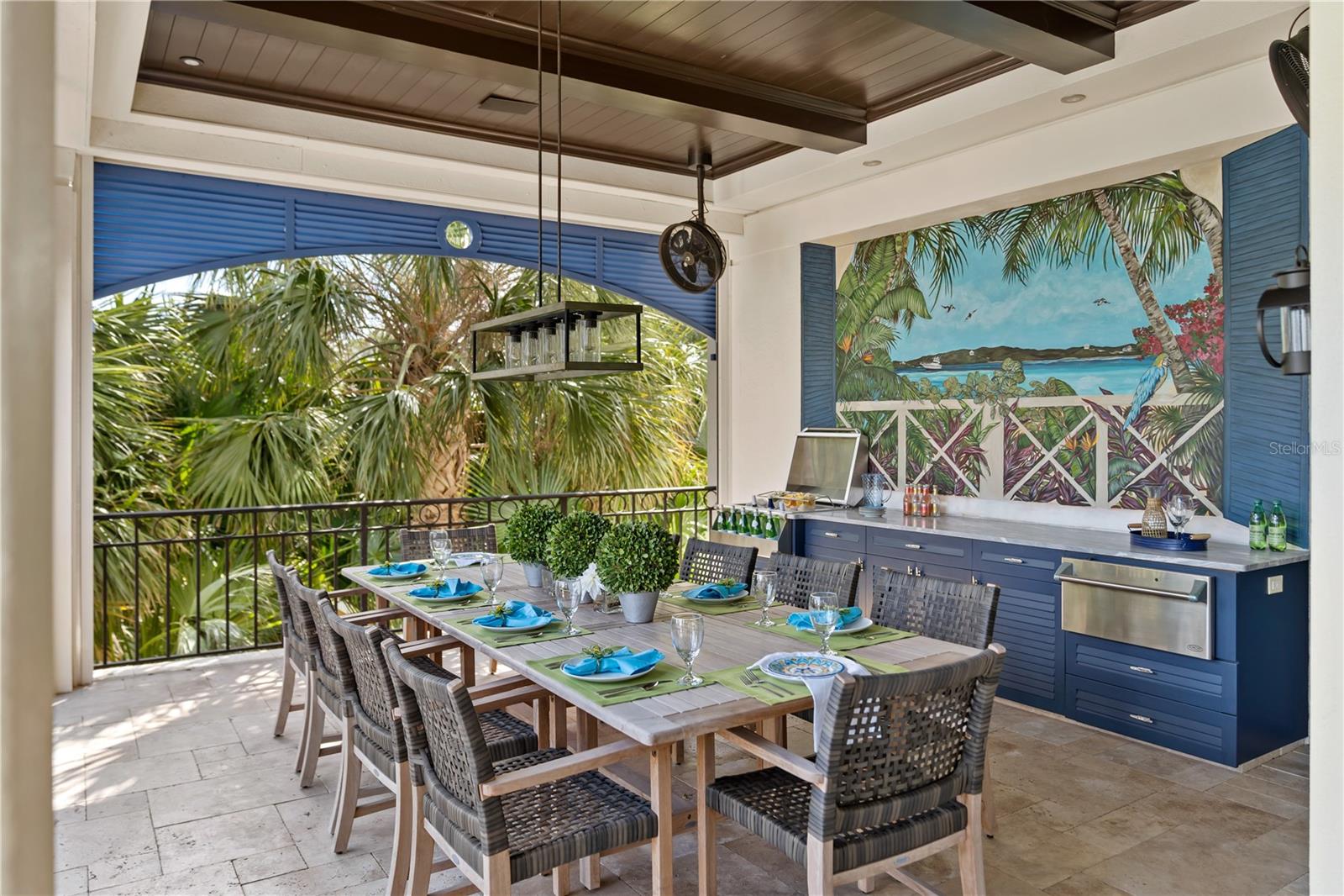 BAY ISLAND SHORES - Residential