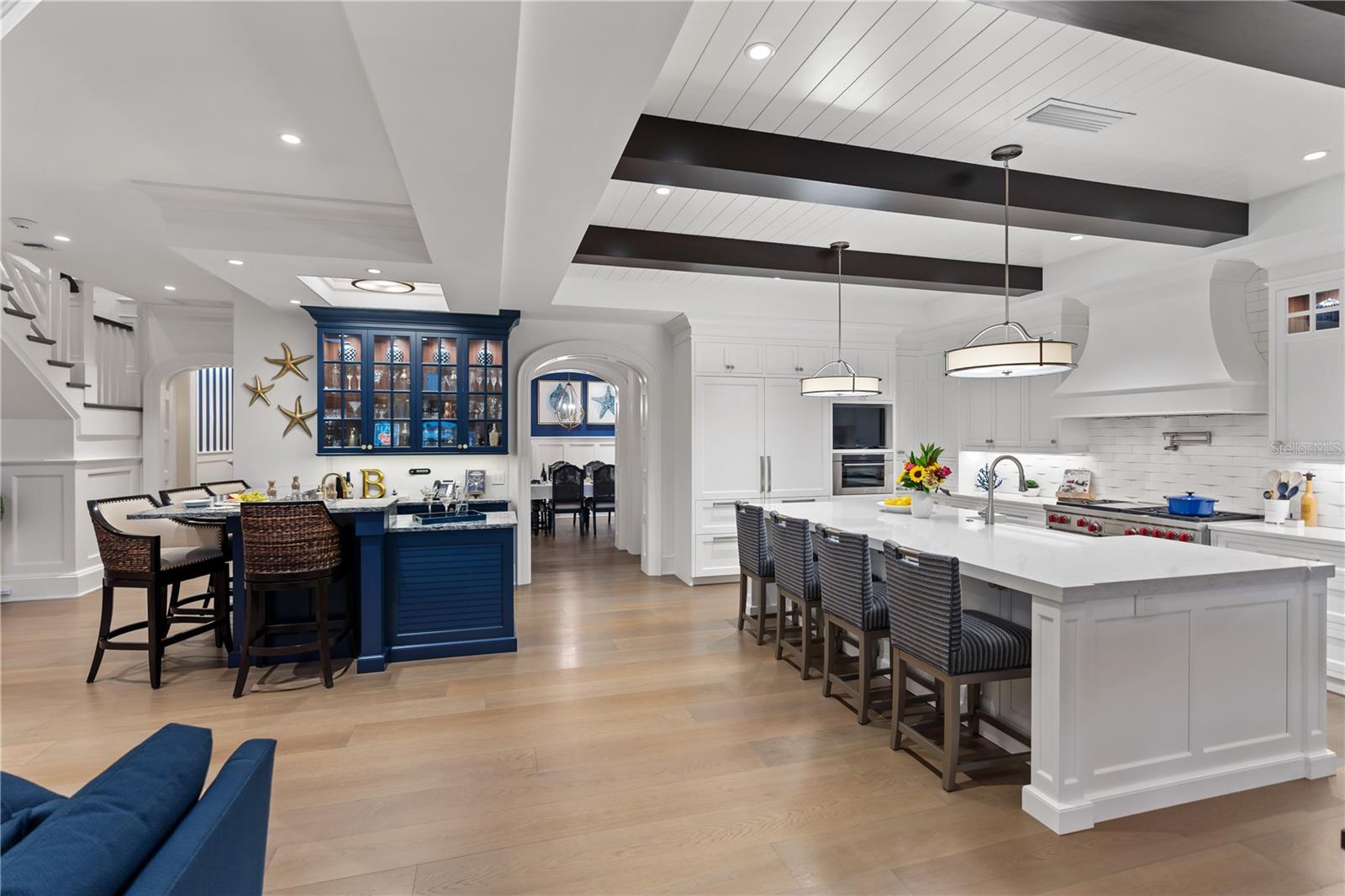 BAY ISLAND SHORES - Residential