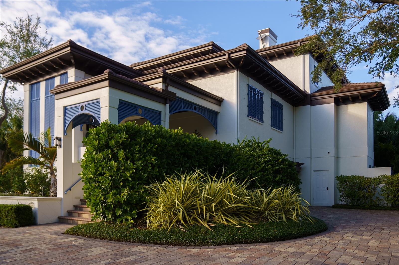 BAY ISLAND SHORES - Residential