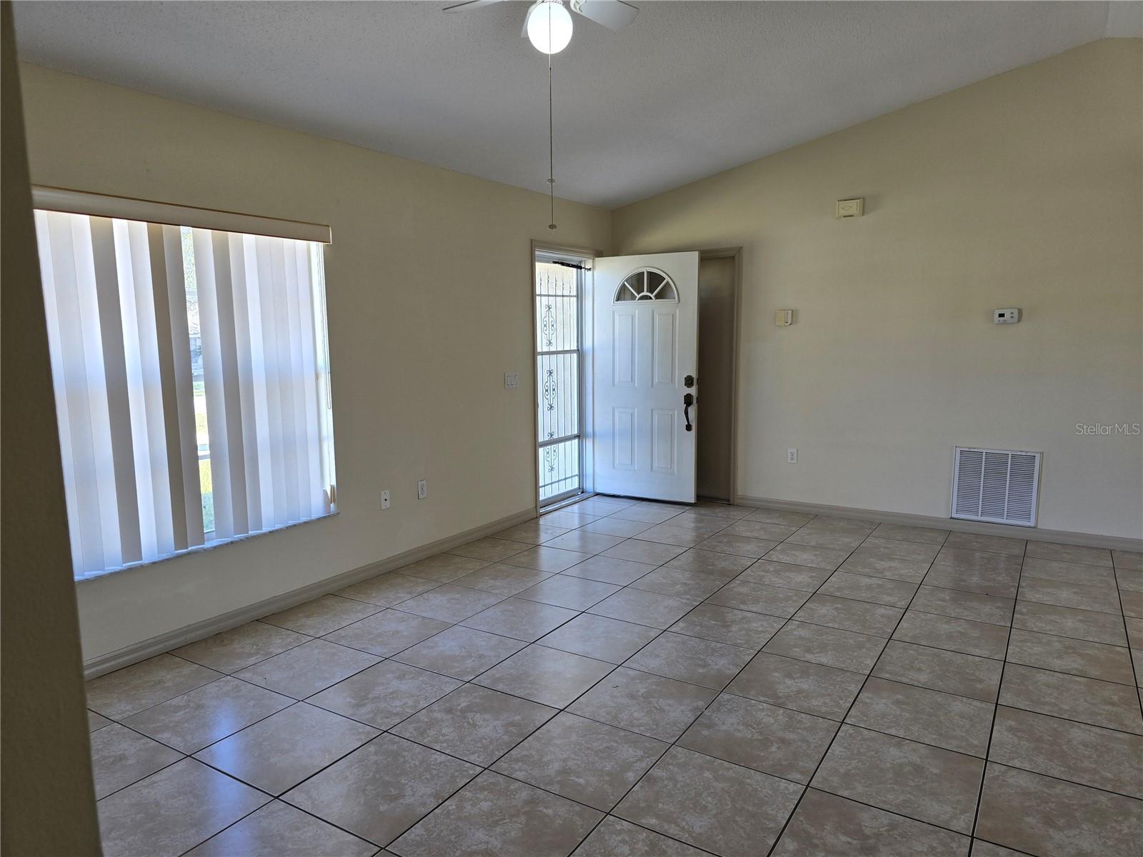 DELTONA LAKES UNIT 05 - Residential