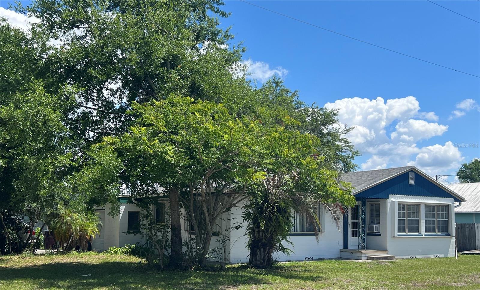 218 10TH STREET
