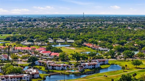 Search Sarasota & Manatee County Homes 25 820 CAPRI ISLES BOULEVARD 202 VENICE FL 34292