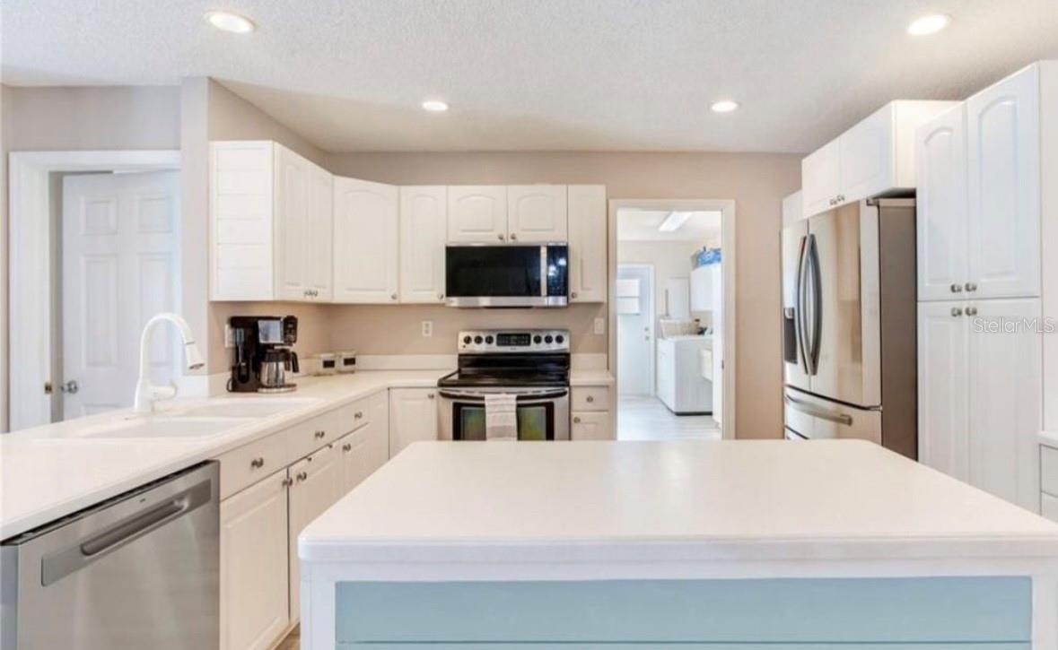 BAY PINES LAKES PH 1 - Residential