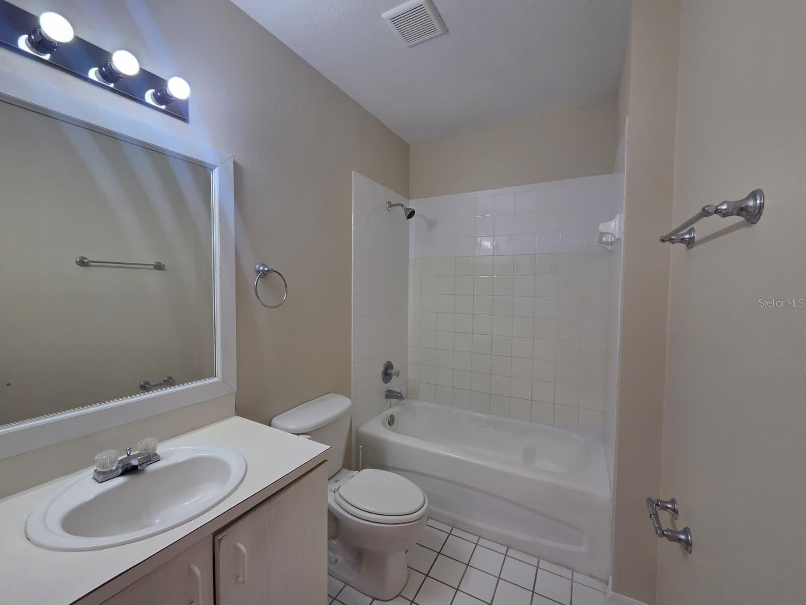 VILLA DEL SOL/MDW CONDO 05 - Residential Lease