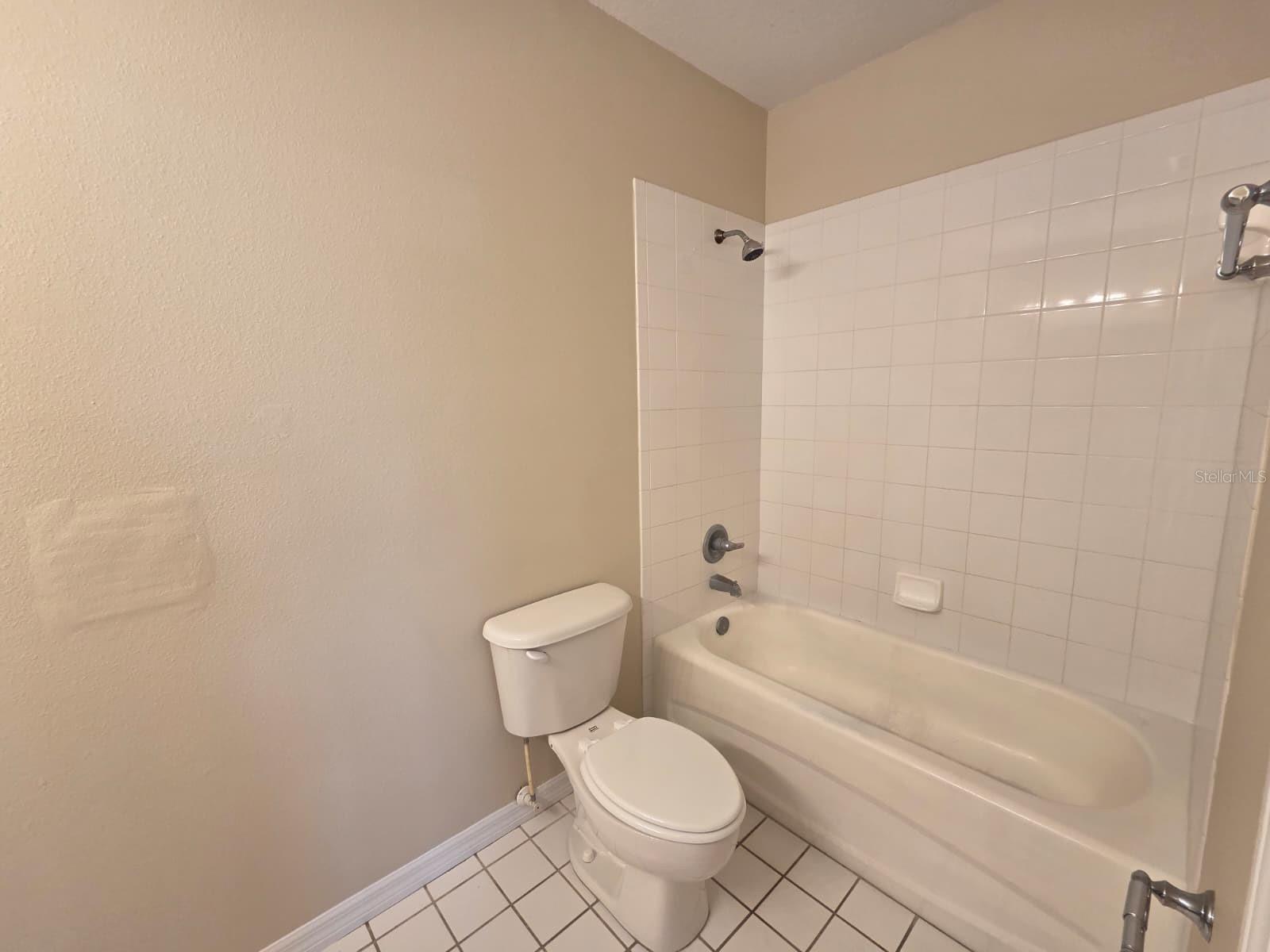 VILLA DEL SOL/MDW CONDO 05 - Residential Lease