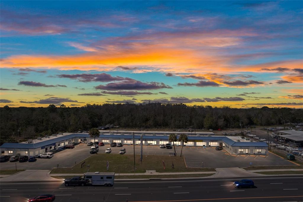 Photo of 940 N Suncoast Boulevard, Crystal River, FL 34429 (MLS # OM720955)