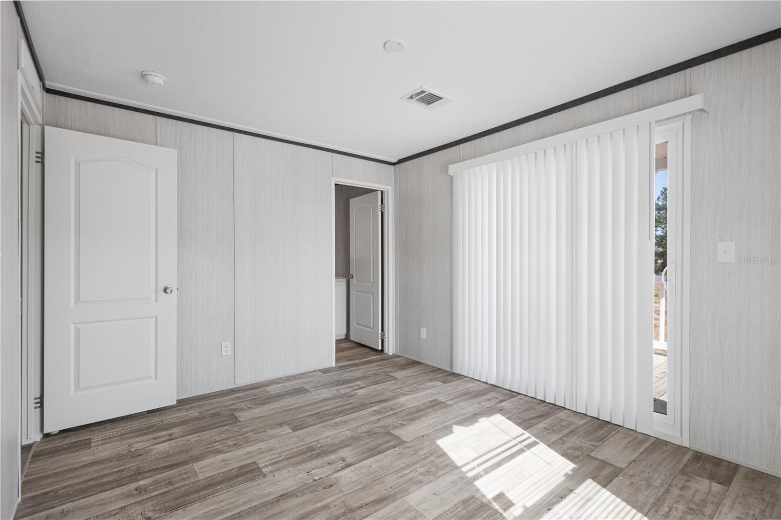 STEEPLECHASE FARMS - Residential