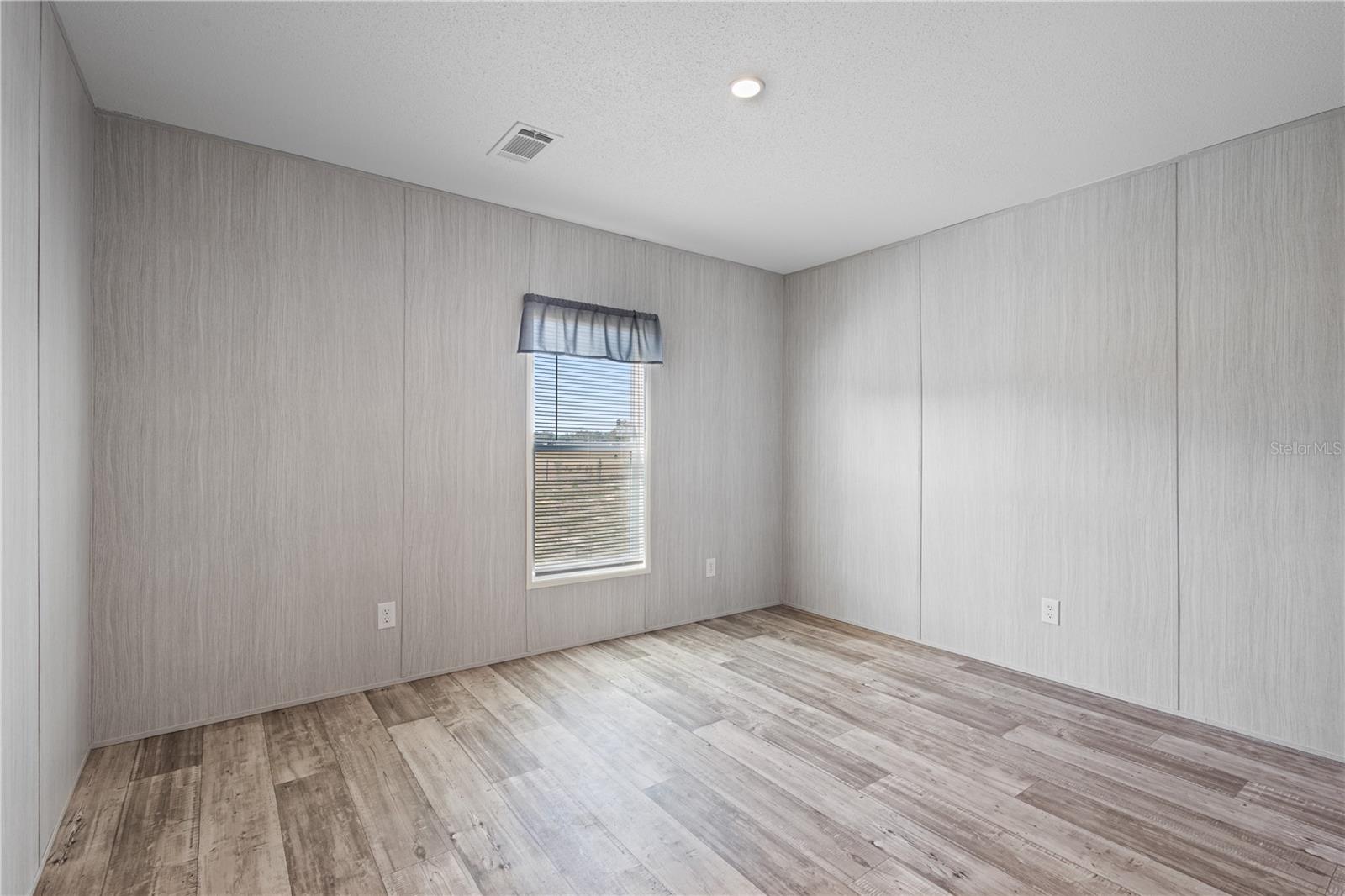 STEEPLECHASE FARMS - Residential