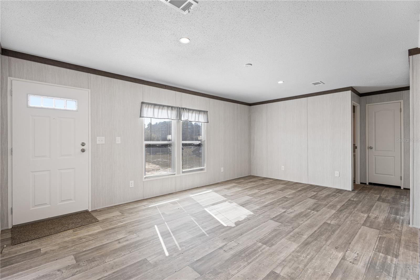 STEEPLECHASE FARMS - Residential