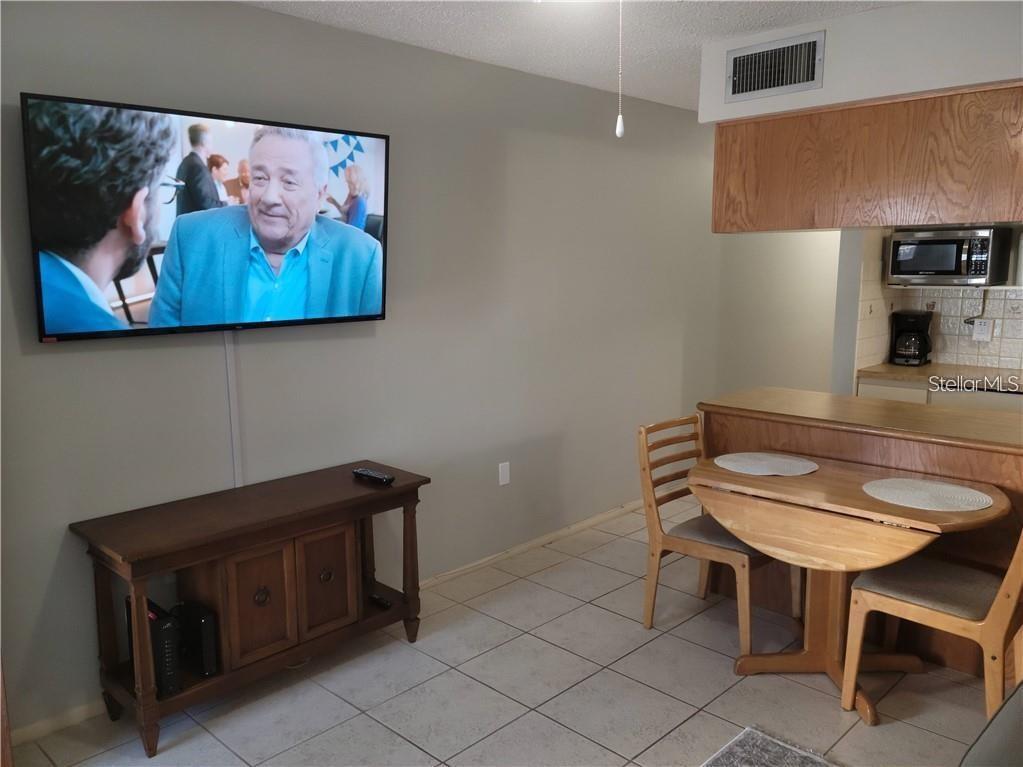 HARBOR HOUSE CONDOS - Residential