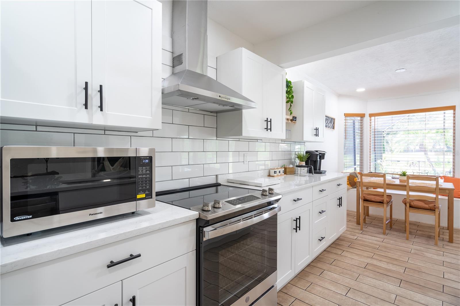 GULF GATE WOODS - Residential Lease