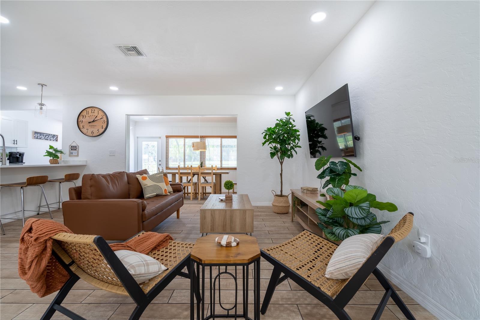 GULF GATE WOODS - Residential Lease