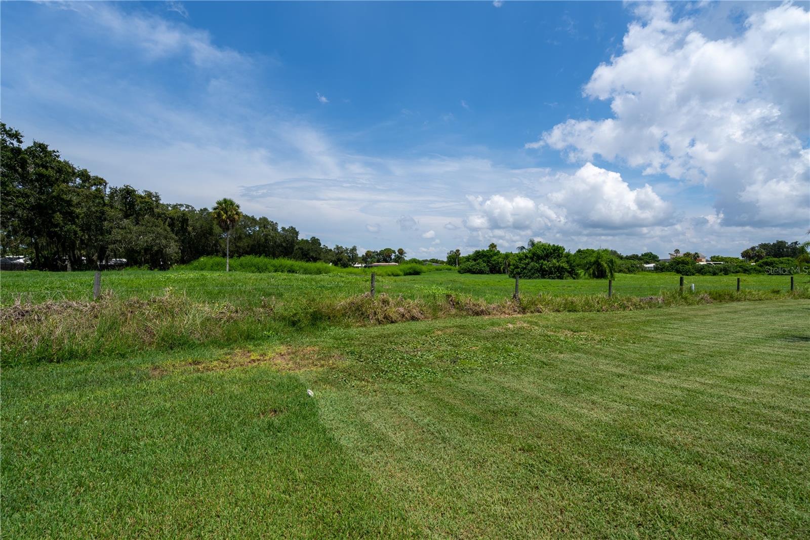 GULF GATE WOODS - Residential Lease