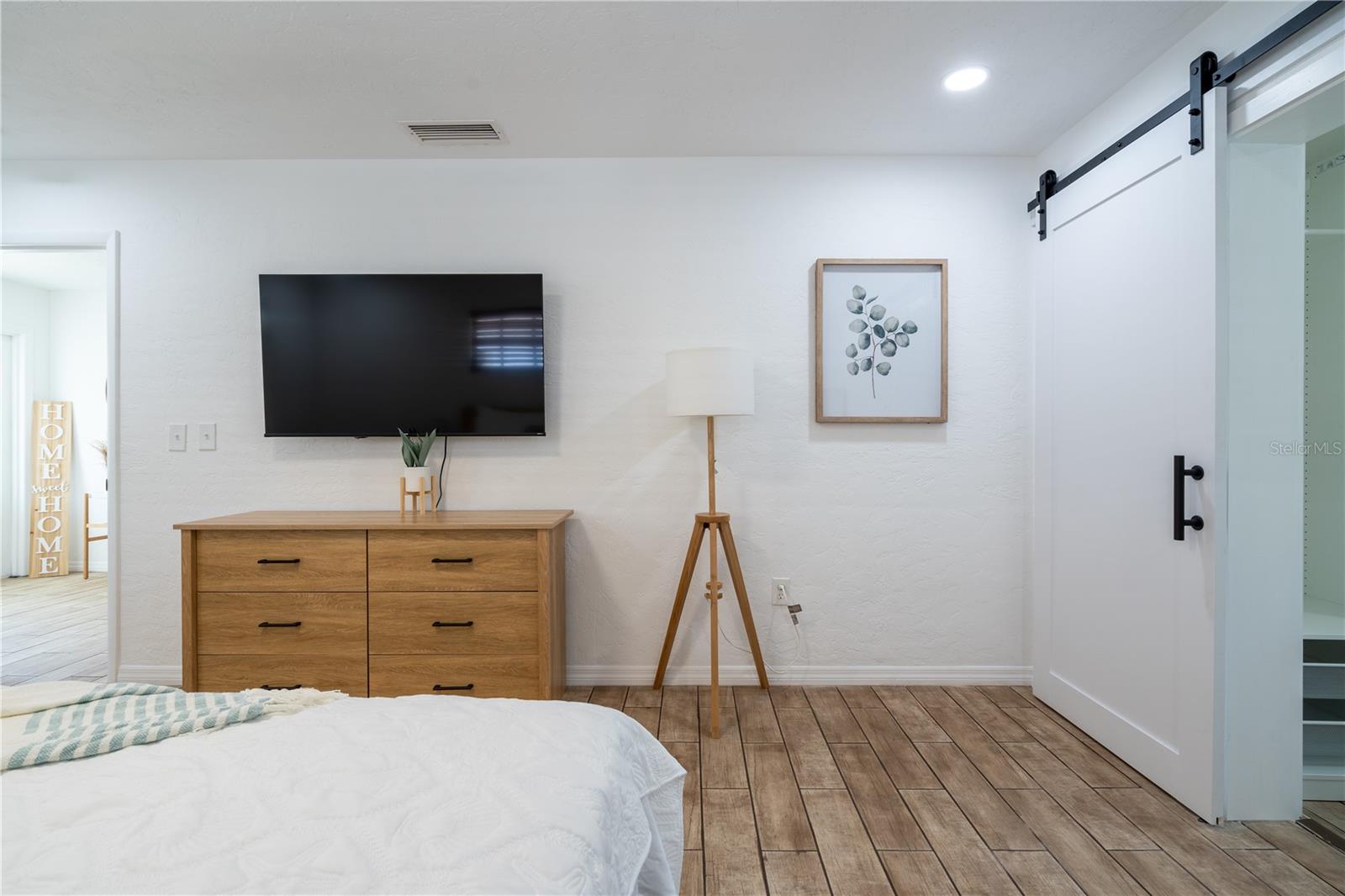GULF GATE WOODS - Residential Lease