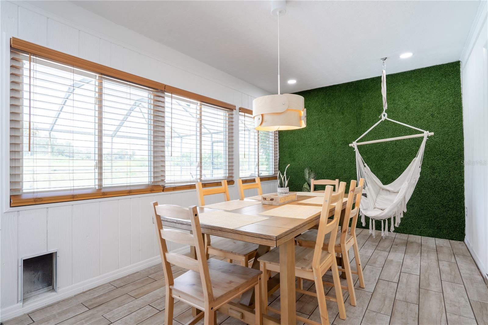 GULF GATE WOODS - Residential Lease
