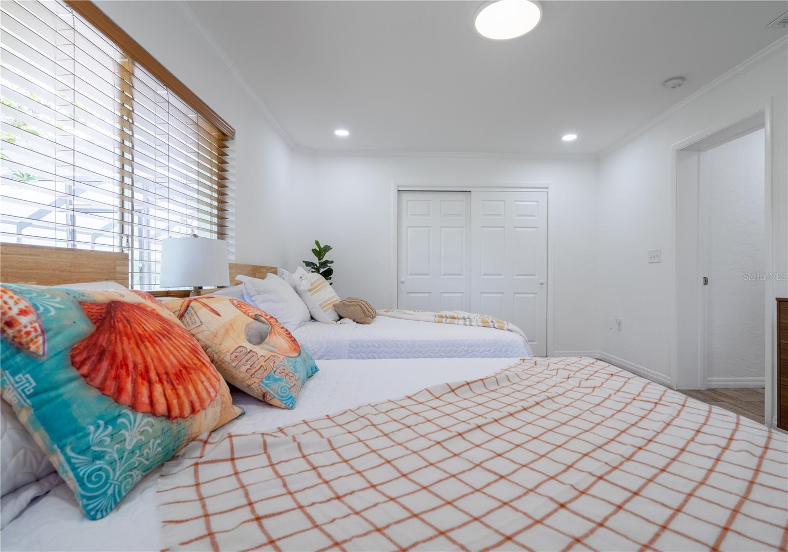 GULF GATE WOODS - Residential Lease