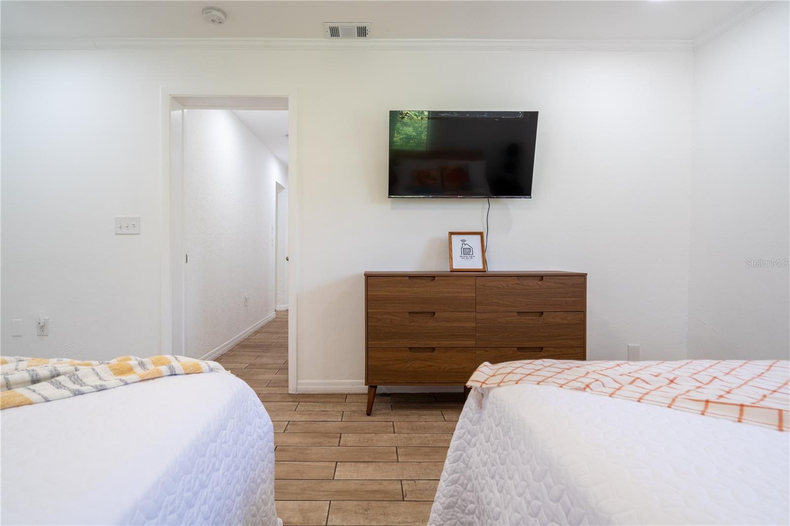 GULF GATE WOODS - Residential Lease