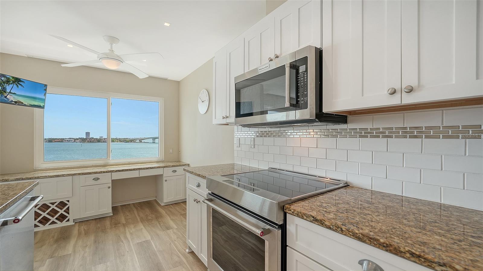 BAY POINT APTS - Residential