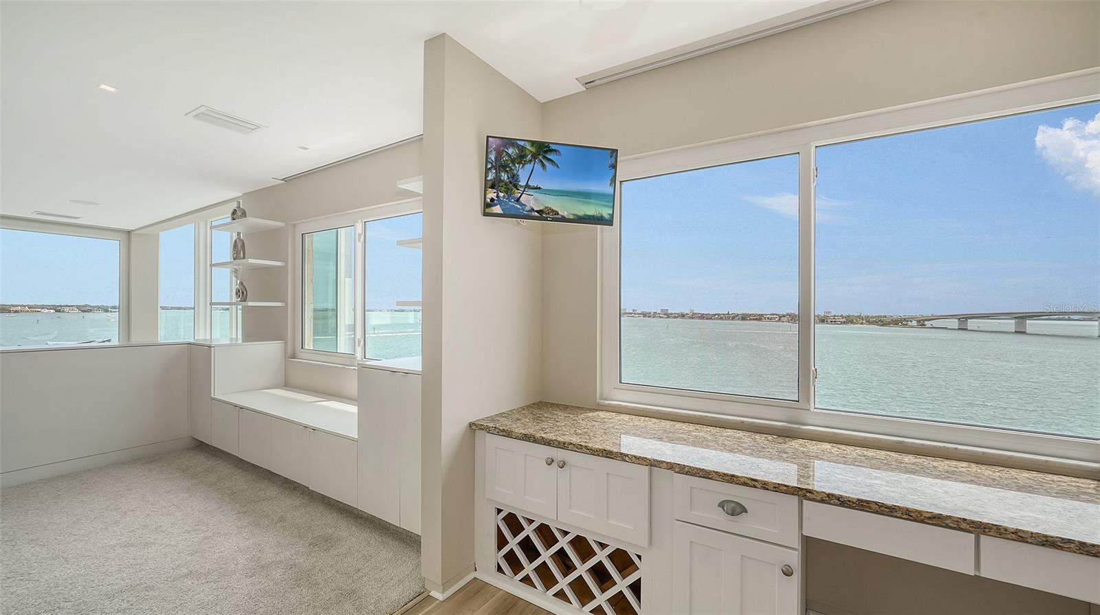 BAY POINT APTS - Residential