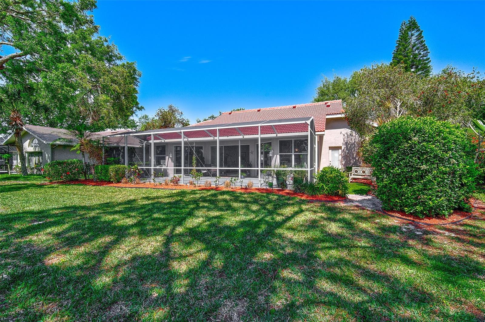 CALUSA LAKES - Residential