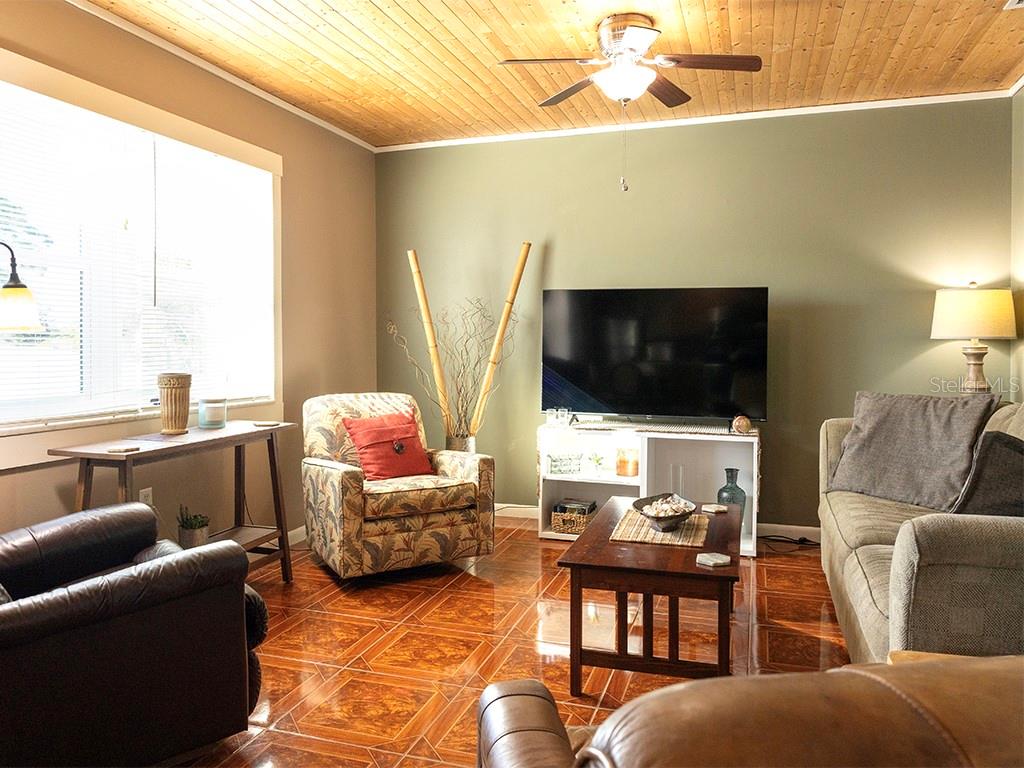 KATHRYNS - Residential Lease