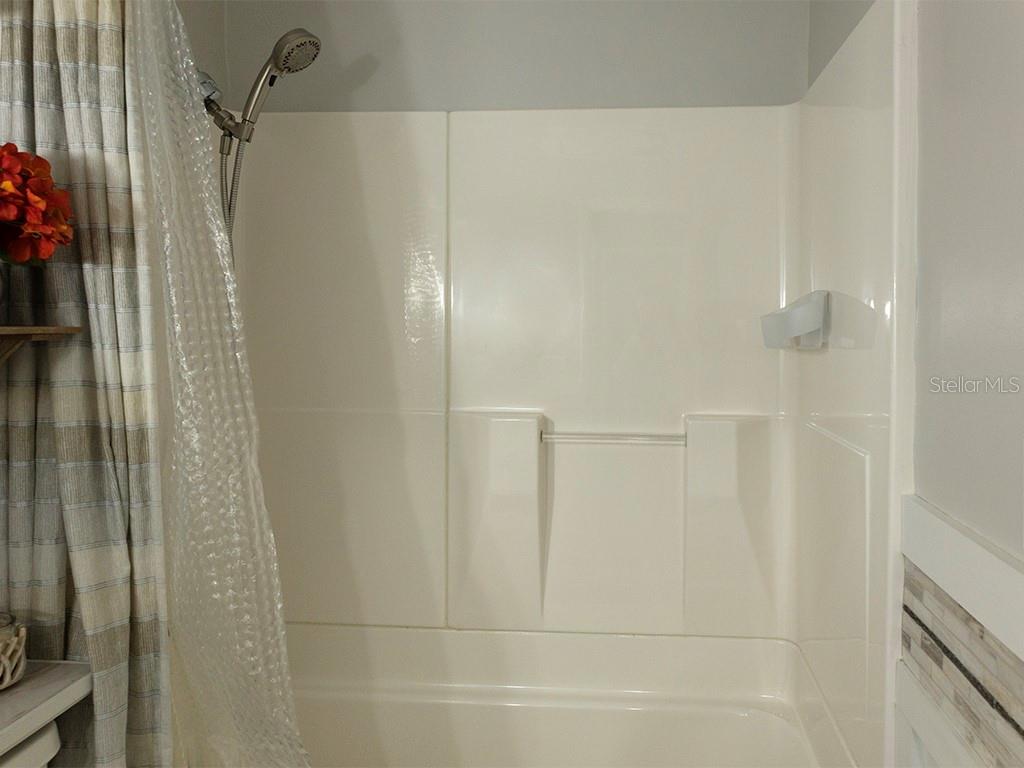 KATHRYNS - Residential Lease