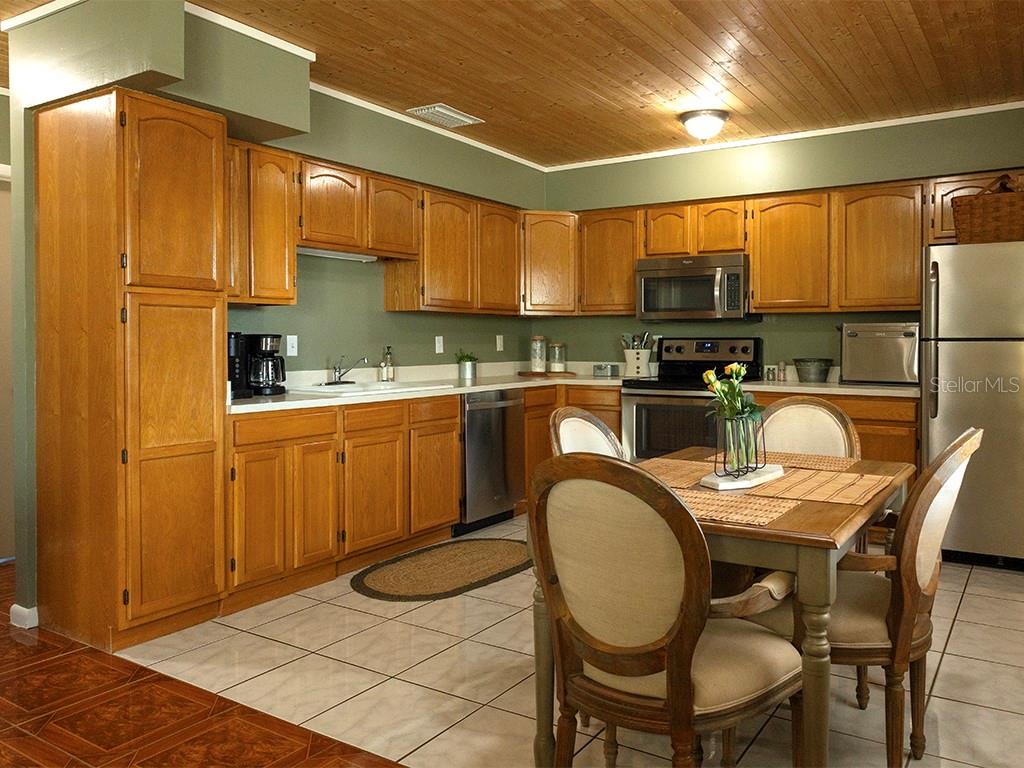 KATHRYNS - Residential Lease