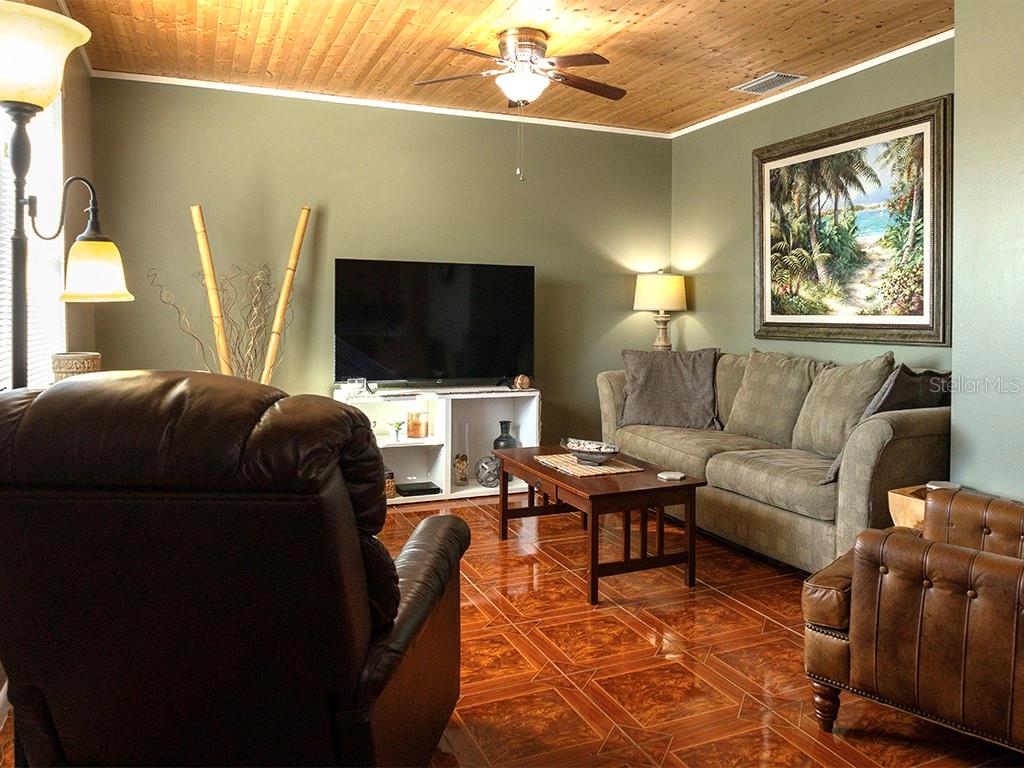 KATHRYNS - Residential Lease