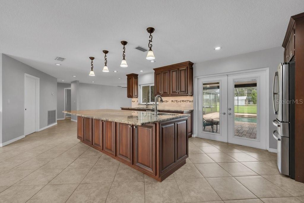 5710 WO GRIFFIN ROAD