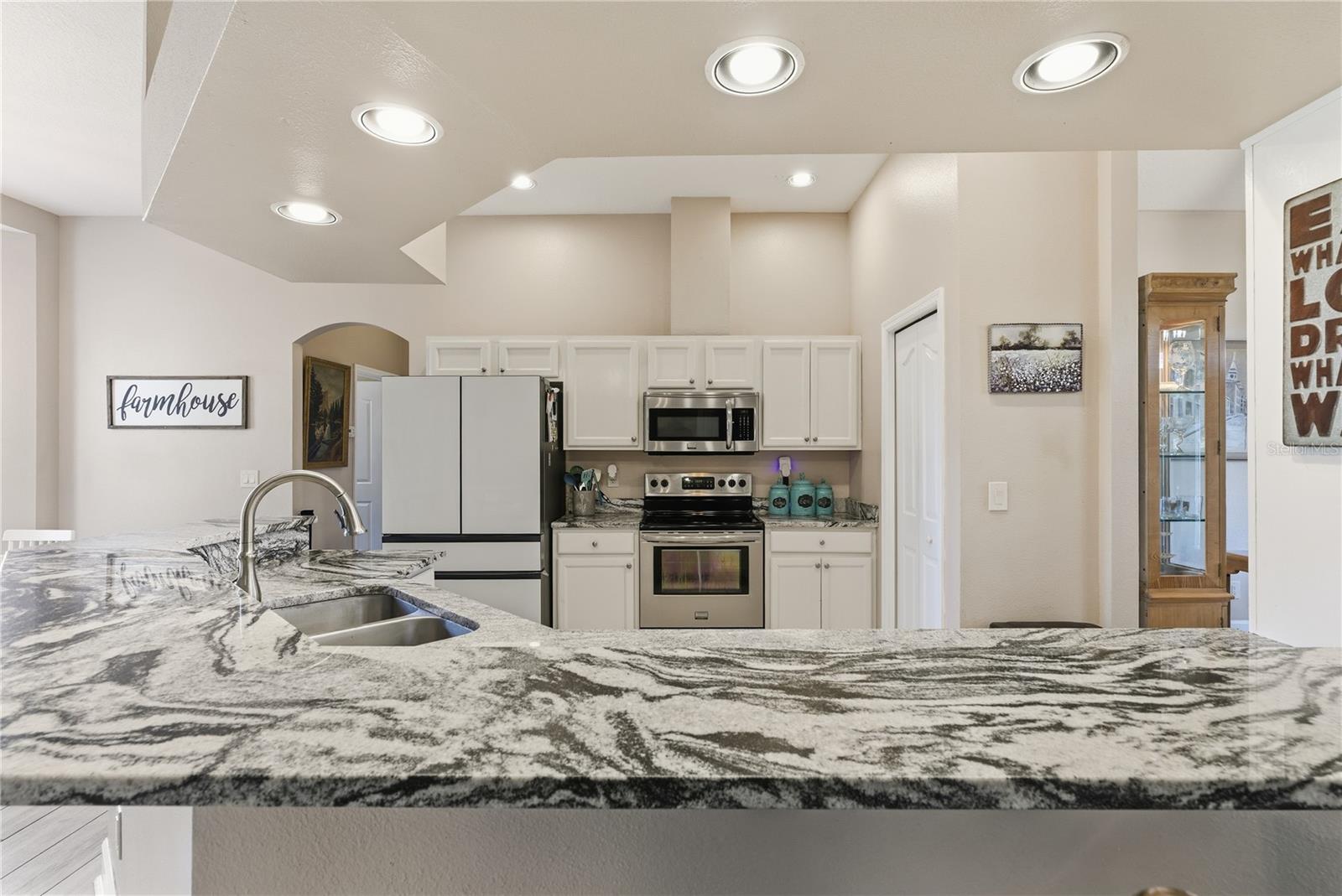 SUNDANCE TRAILS PH 1A & 1B - Residential