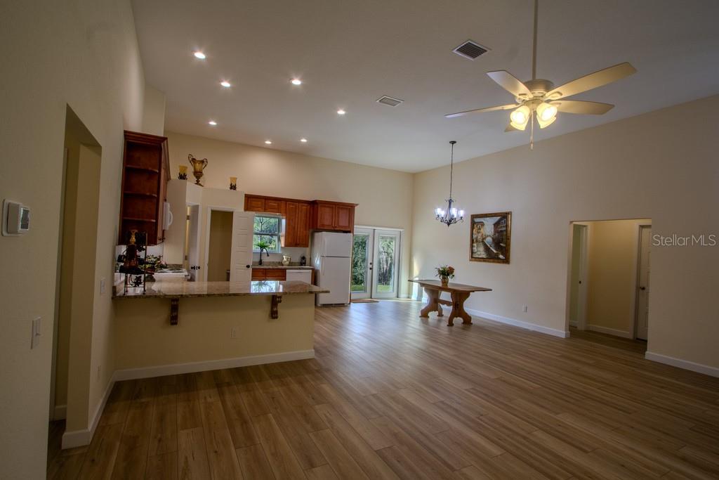 CUE LAKE HILLS - Residential