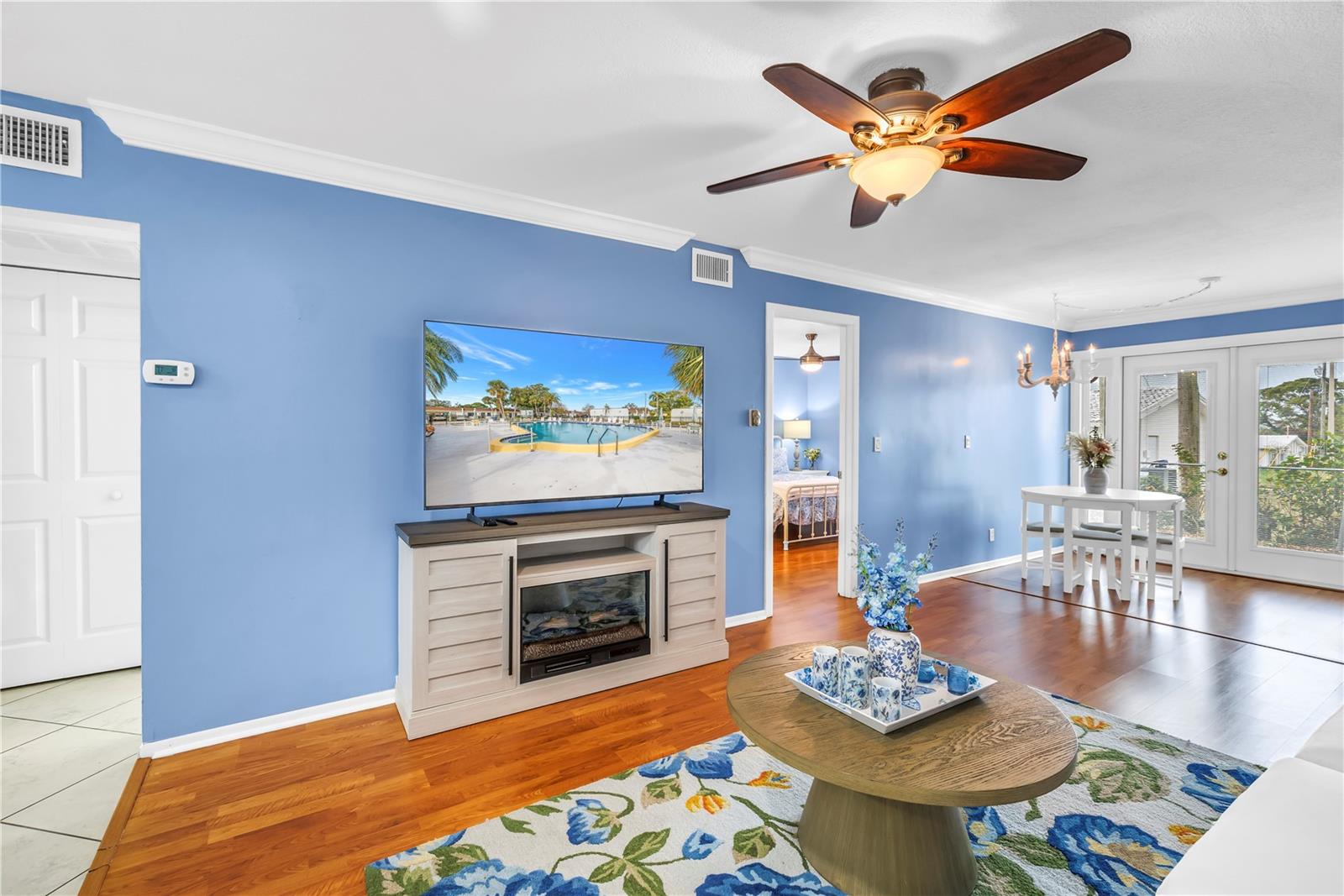 MISSION OAKS CONDO - Residential Lease