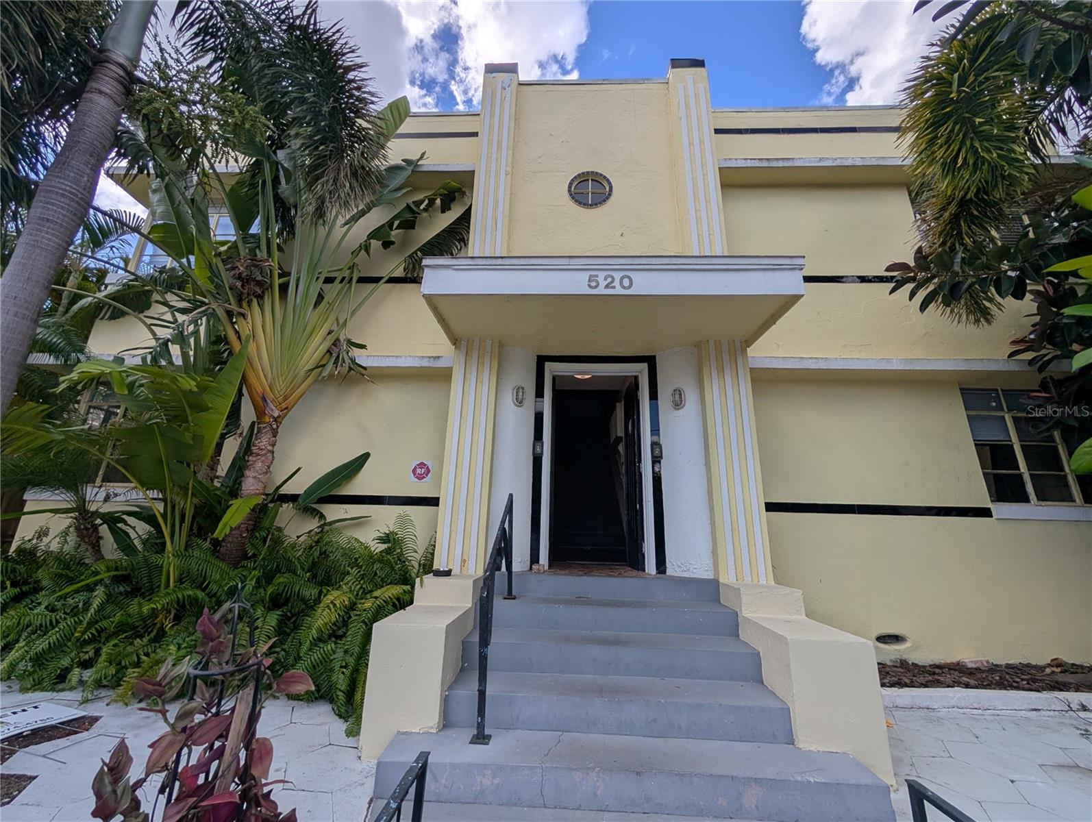 St Pete Charm, 1 Bed 1 Bath apartment with a historic charm with 1950's Miami vibe a pet friendly property. Beautiful hardwood flooring, and high ceilings. Stainless Steel Appliances. Lots of windows, natural light and bright. Perfect for simple living. Spend your mornings in the open courtyard. Shared laundry room with a coin-operated provides washer and dryer. Super convenient location, easy access to I-275, 1 mile north of downtown St. Pete, Only 3 blocks away from Starbucks, close to The Tropicana, Al Lang Stadium, The Salvador Dali, and all the other great amenities St. Pete has to provide! A $45 monthly Utility Fee will be required, due on the 1st of the month which includes the following: water, sewer and trash. We show properties 7days a week, call us now for a showing.
