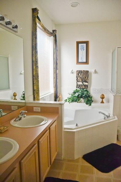 LAKE BERKLEY RESORT PH 2 - Residential