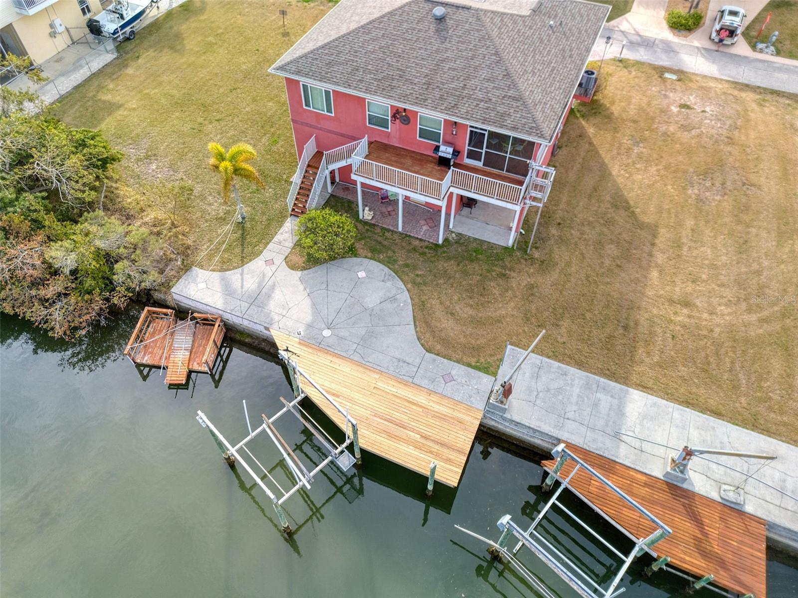 HUDSON BEACH ESTATES - Residential