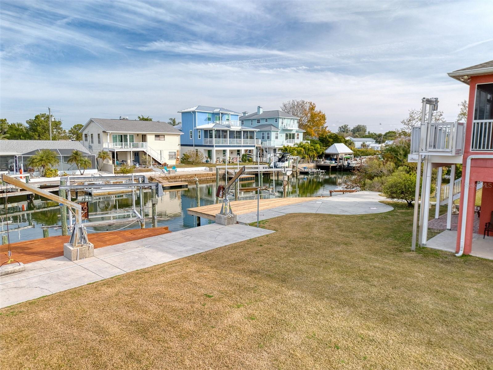 HUDSON BEACH ESTATES - Residential