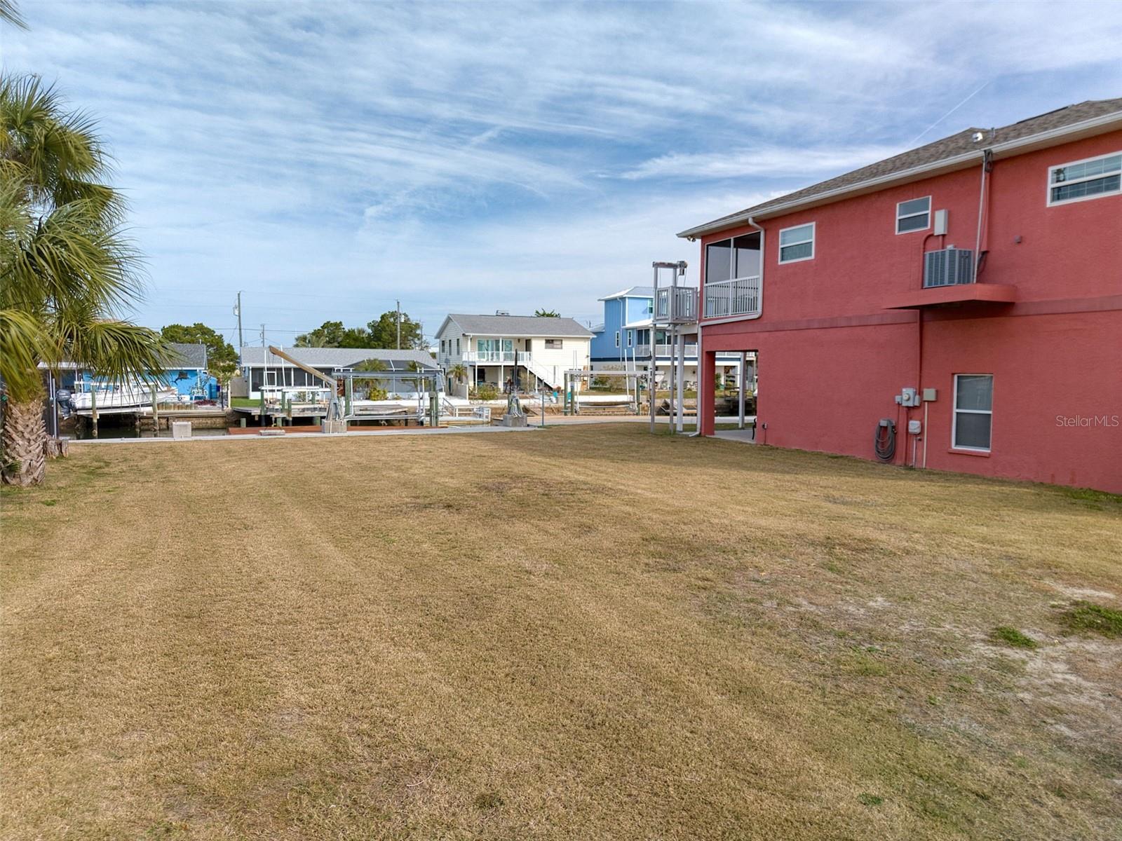 HUDSON BEACH ESTATES - Residential