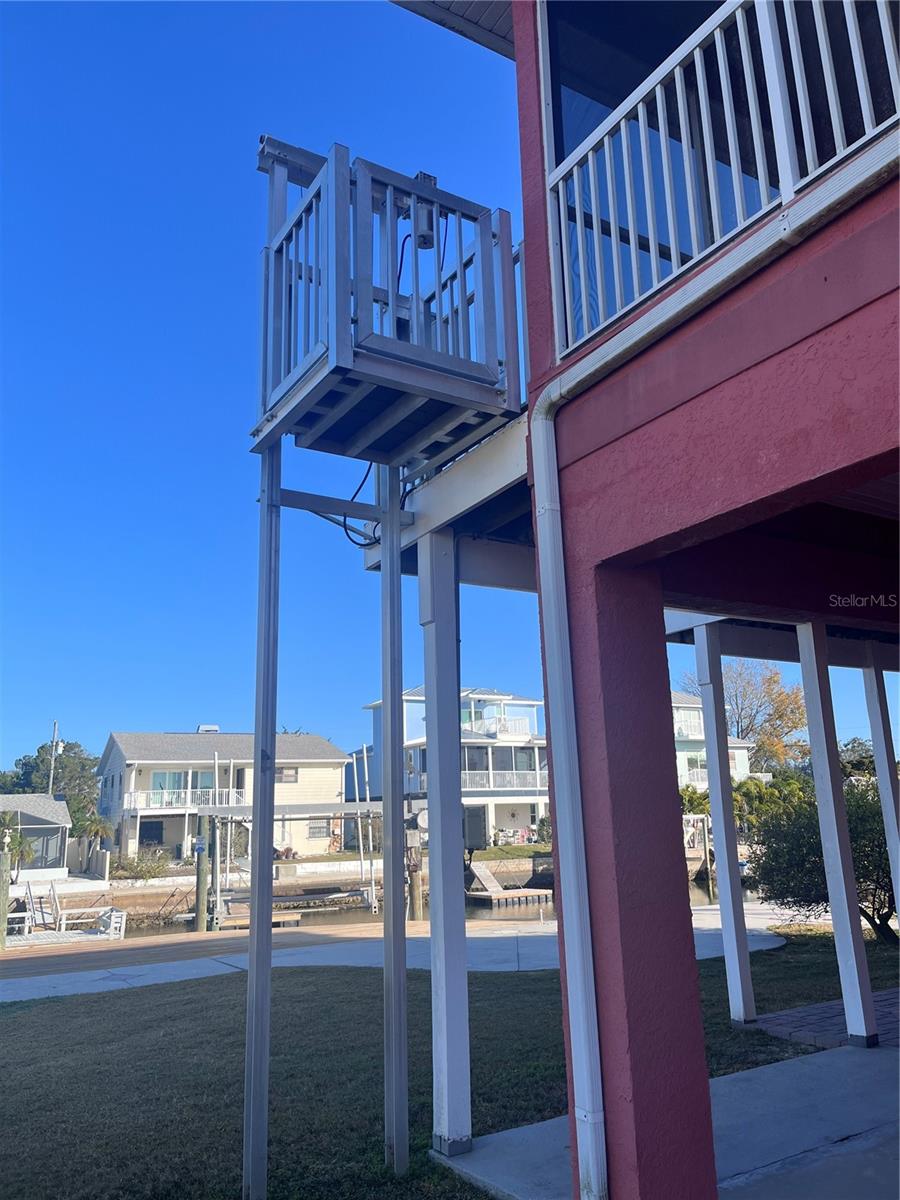 HUDSON BEACH ESTATES - Residential