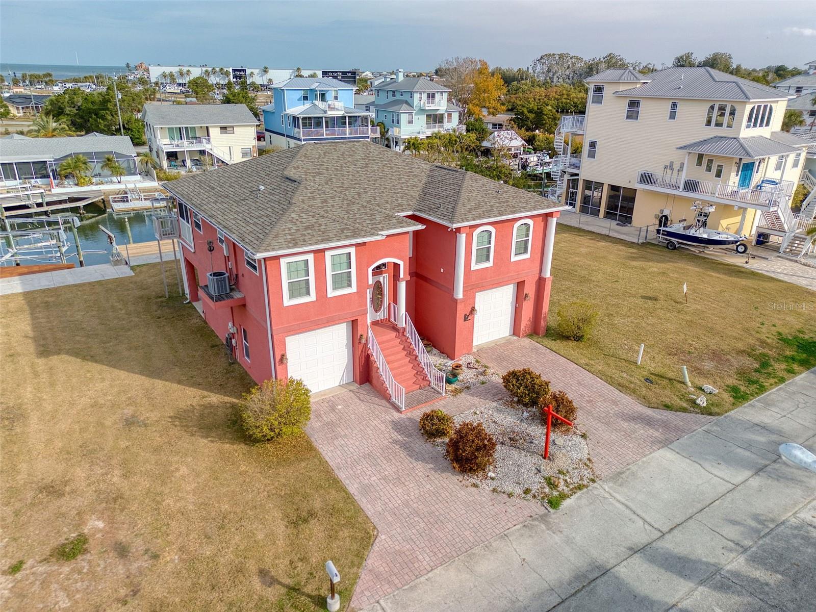 HUDSON BEACH ESTATES - Residential