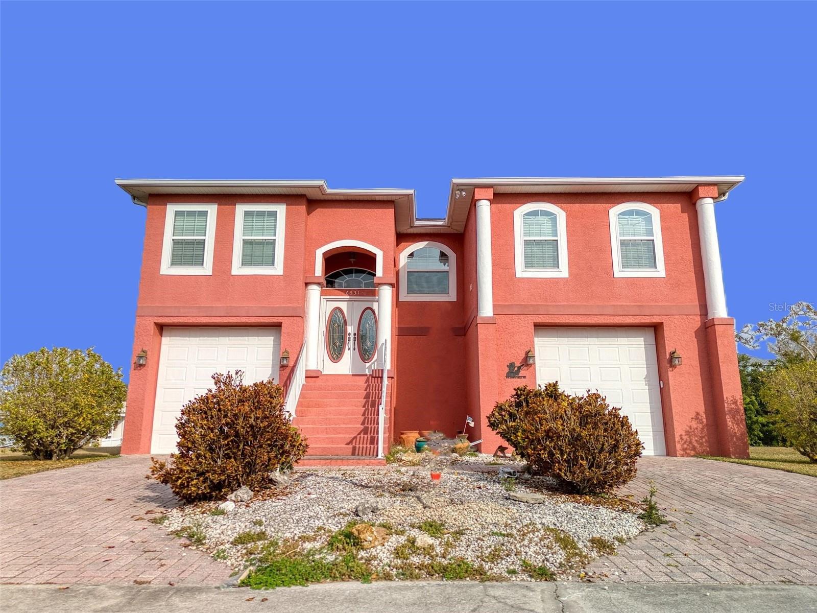 HUDSON BEACH ESTATES - Residential