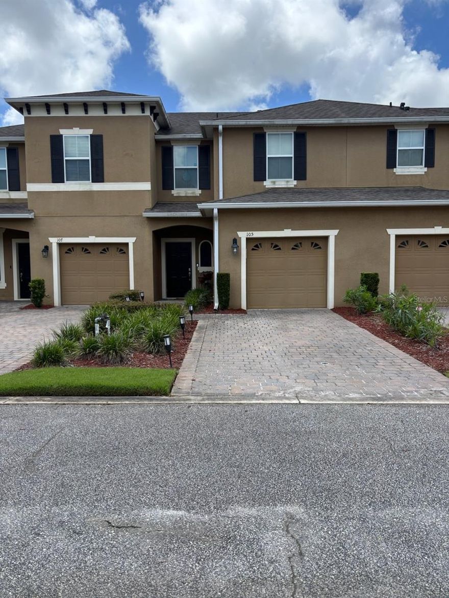 Grande Champion offers 3 bed 2.5 bath townhome & 1 Car Garage.  Easy access to I95, shopping, Medical facilities. Available January 1,2026