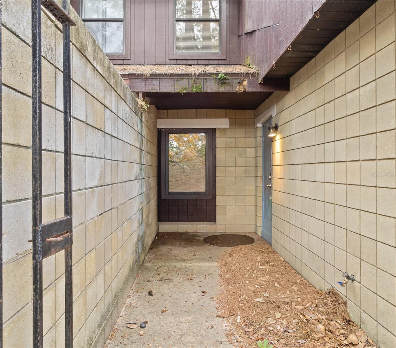 4705 SW 69TH TERRACE