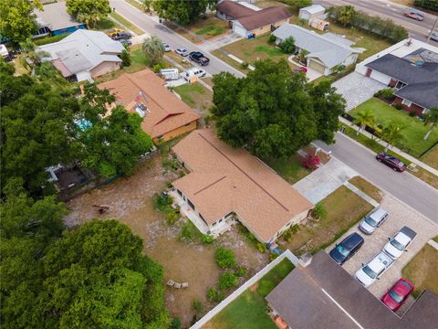 A home in RIVERVIEW