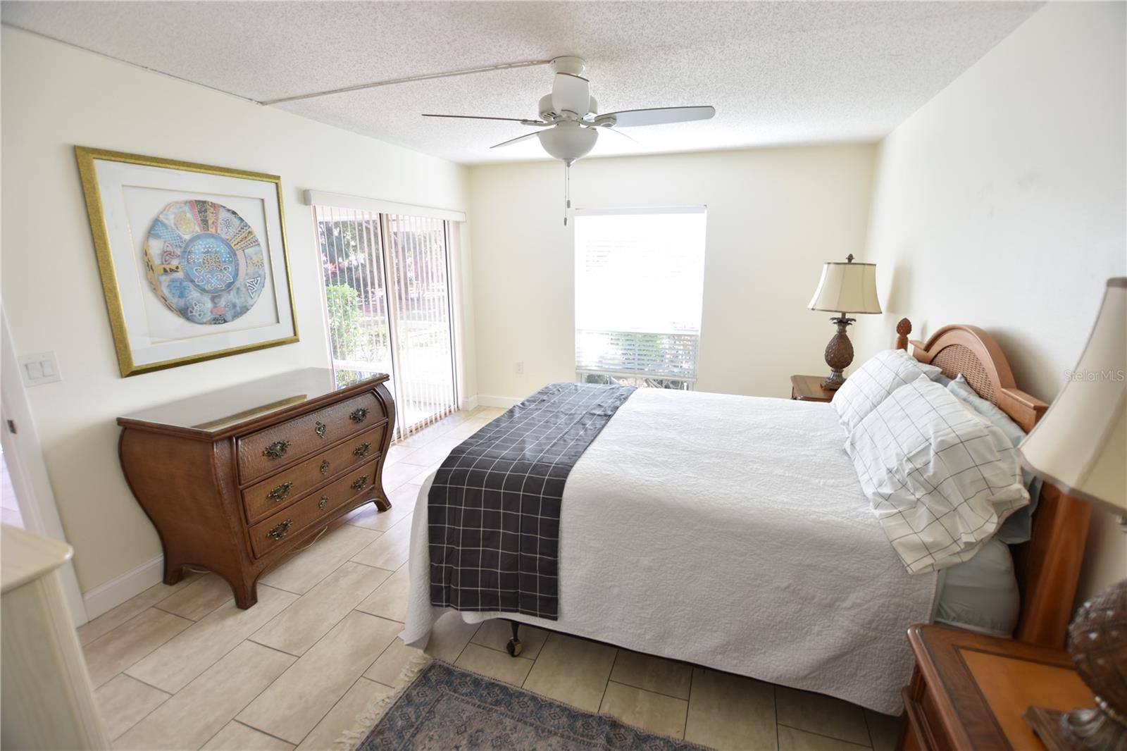 WEDGEWOOD LAKE - Residential