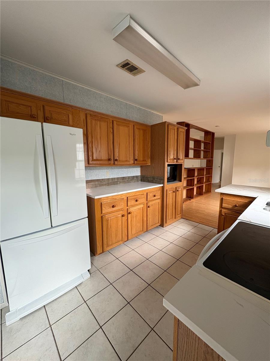 LAKE COMO CLUB RESIDENCE COOP - Residential