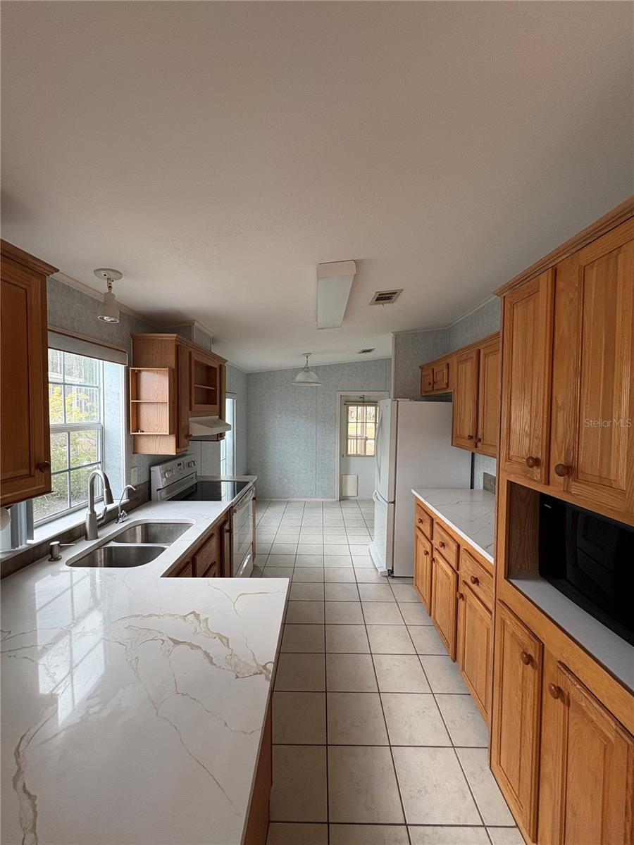 LAKE COMO CLUB RESIDENCE COOP - Residential