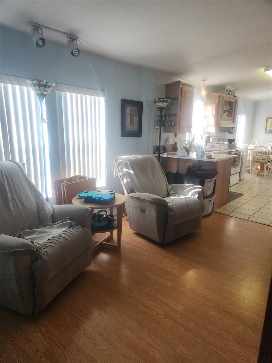 LAKE COMO CLUB RESIDENCE COOP - Residential